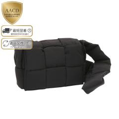 �{�b�e�K���F�l�^�^BOTTEGA VENETA �X���[�� �p�f�b�h �e�b�N �J�Z�b�g �}�L�V�C���g���`���[�g�E�΂ߊ|���V�����_�[�o�b�O�E���|��(�u��