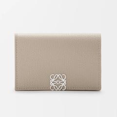 ���G�x�^LOEWE �A�i�O���� �r�W�l�X�J�[�h�z���_�[ �y�u���O���C���J�[�t�E�J�[�h�P�[�X�E���h����(�N���C) C821M97X08 5541�^CLAY[�ԕiO