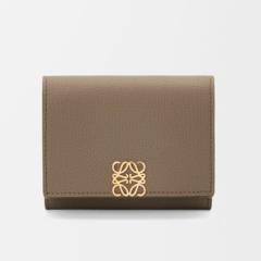 ���G�x LOEWE C821TR2X16 �A�i�O���� �g���C�t�H�[���h �E�H���b�g �y�u���O���C���J�[�t �O�܂���z �g�[�v �y���s�A��/�C�O���K�i/��