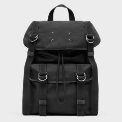 ���]���}���W�F���^MAISON MARGIELA �u�n�C�e�b�N�v�~�f�B�A�� �o�b�N�p�b�N �f�C�p�b�N�E�����b�N�T�b�N (�u���b�N) SB1WA0016 P6763 T8