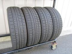 4本 スタッドレスタイヤ 175/60R16 82Q ヨコハマ アイスガードエイト 
