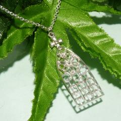 �������`���[�`�V���o�[�l�b�N���X