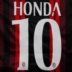 子供用 K002 18 ACミラン HONDA*10 本田 赤黒 ゲームシャツ パンツ付