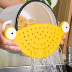 パスタストレーナー OTOTO モンストレーナー （ ドレイナー ドレーナー 湯切り 水切り パスタ うどん そば 便利 調理器具 キッチンツール