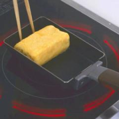 卵焼き器 IH対応 両面エンボス加工 鉄製お弁当用玉子焼き器 日本製 （ ガス火対応 エッグパン 卵焼き器 卵焼き 玉子焼き タマゴ焼き 玉子