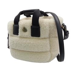 MONCLER �����N���[�� ���f�B�[�X�g�[�g�o�b�O / �V�����_�[�o�b�O 5L00004 M9570 / MICRO CARADOC ���C�g�x�[�W�� 2026�t�ĐV��