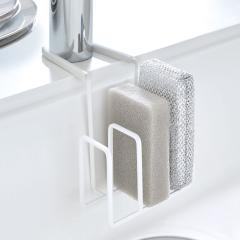  �֌��ɂ�����X�|���W�z���_�[3�A �v���[�g �z���C�g �R����� plate �֌� �X�|���W�z���_�[ �������� �V���N �L�b�`�� ������� ���m�g