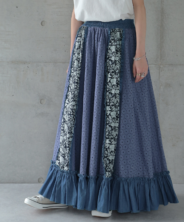 Blumarine 青花柄フリルスカート 約55cm Blumarine 青花柄フリルスカート 約55cm