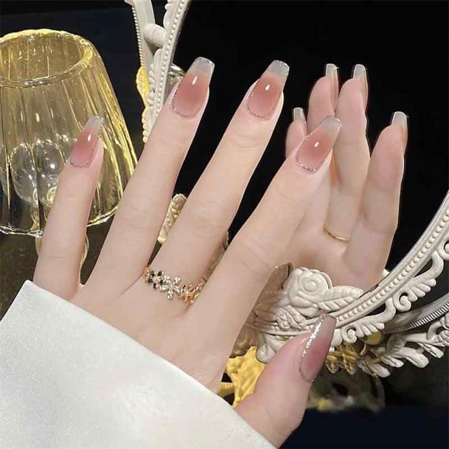 BHIDENAW ネイルチップ ショート 24枚入 ネイルチップ 人気 和風 かわいい シンプル おしゃれ 成人式 結婚式 パーティー 日常生活に使用できます 花嫁ネイル (若々しさ-68, M)