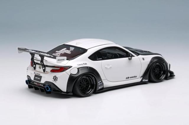 1/43ミニカー アイドロン Rocket Bunny GT-R マットグレー Make Up Co