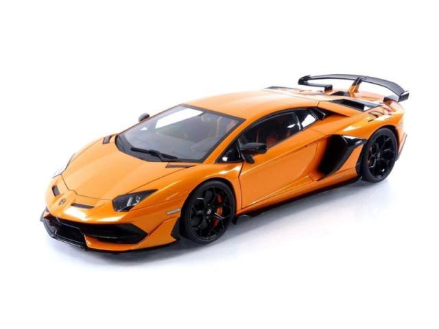 オートアート　アヴェンタドールLP700-4 ロードスター　1/18 Amazon | 1/18 AUTOart オートアート AVENTADOR LP700-4