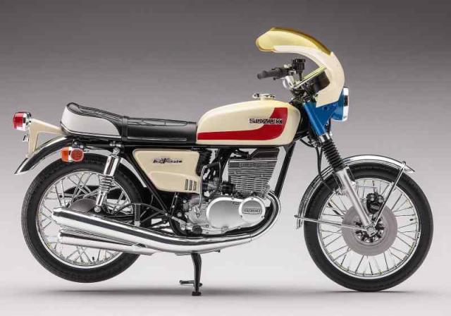 プラモデル バイク 1/12 GT380 ハセガワ 仮面ライダー 本郷猛の