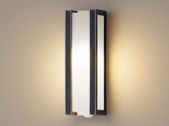 パナソニック LED 玄関灯 ポーチライト 縦型 明るさセンサー 人感センサー付 電球色 HH-SF0012Lの通販は 11,960円