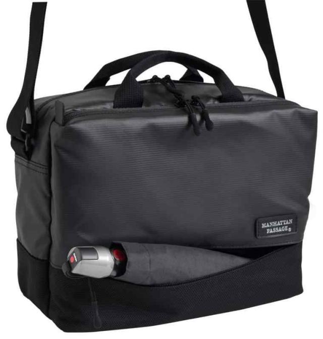 [マンハッタンパッセージ] 3385 B5 ショルダーバッグ,Plus 2.1 (ブラック)の通販は