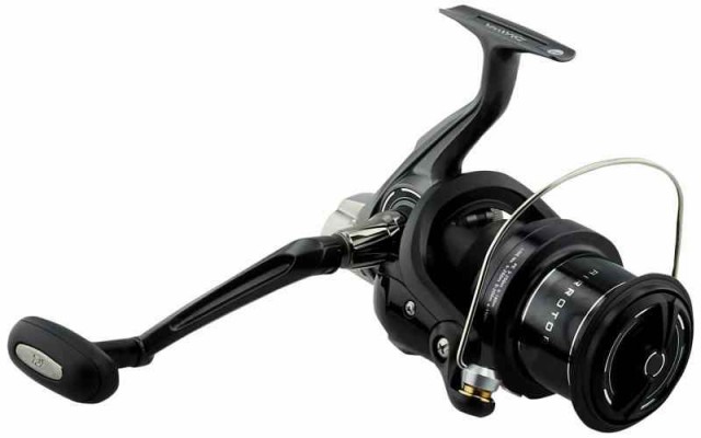 ダイワ(DAIWA) スピニングリール(投げ・遠投) 17 クロスキャスト 4000(2017モデル)の通販は
