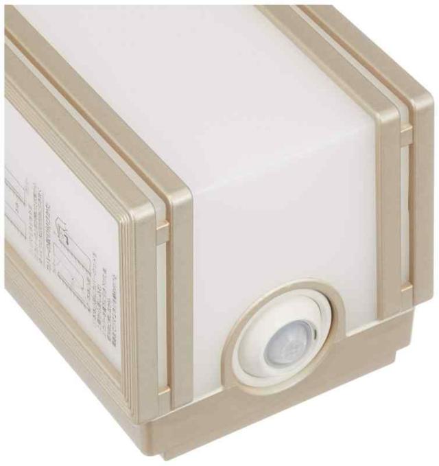 パナソニック(Panasonic) LED ポーチライト 壁直付型 40形 電球色 LGWC81404LE1_1