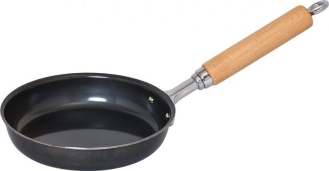 和平フレイズ 燕三条 黒皮鉄 目玉焼き フライパン 16cm IH対応 ガス オムレツ 木のハンドル 日本製 厳選素材 GR-9745