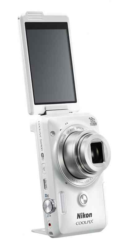 ニコン Nikon COOLPIX P7000 ハードケースつき ニコン Nikon COOLPIX P7000 ハードケースつき