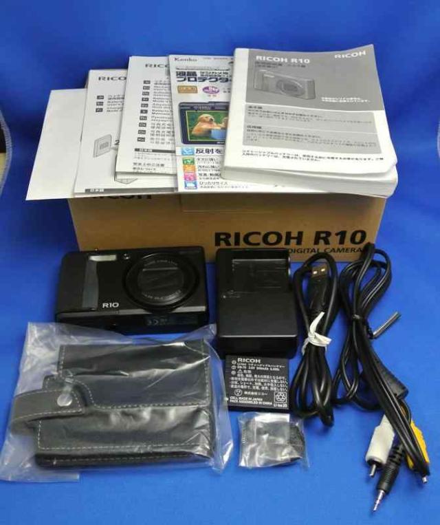 中古】RICOH デジタルカメラ R10 ブラック R10BK