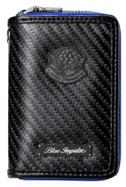 ブルーインパルス グッズ 創設60周年記念 カーボンファイバーマルチケース 自衛隊基地内PX品 財布 カードケース ウォレット (ブラックエンブレムモデル)