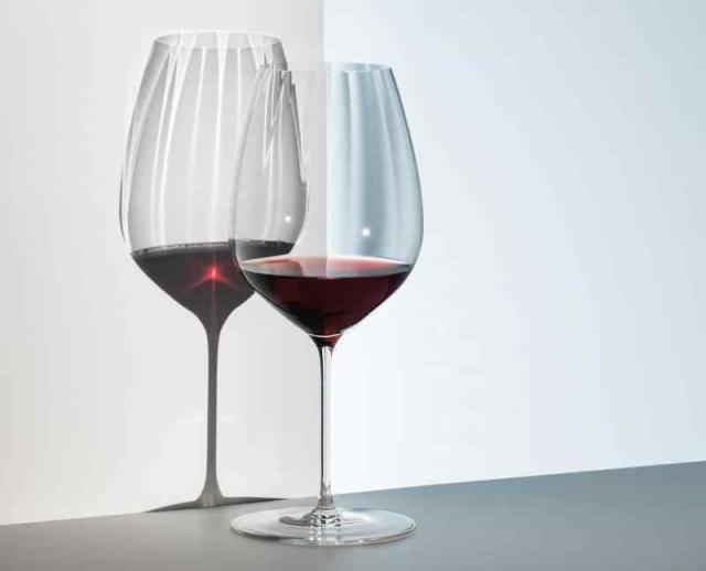 正規品 RIEDEL リーデル 赤ワイン グラス ペアセット ヴィノム ピノ・ノワール(ブルゴーニュ) 700ml 6416/07 正規品] RIEDEL リーデル 赤ワイン グラス ペアセット リーデル