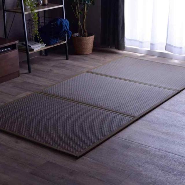 イケヒコ い草 マットレス 寝具 ラグマット フレア シングル 約100×210cm ブラウン コンパクト 三つ折り 日本 国産 畳 カビ防止 置き畳 軽量 梅雨 湿気 対策 新生活 こたつ敷 #8328219