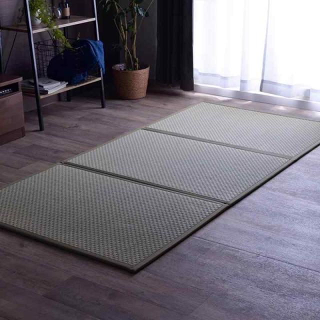 イケヒコ い草 マットレス 寝具 ラグマット フレア セミダブル 約120×210cm グリーン コンパクト 三つ折り 日本 国産 畳 カビ防止 置き畳 軽量 梅雨 湿気 対策 新生活 こたつ敷 #8328429