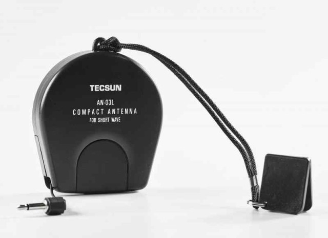 TECSUN 日本正規 PL-990x (PL-990) BCL 短波ラジオ FM/MW/SW/LW/CW/SSB/PLL  PSE認証済日本製セル充電池付属 日本語版説明書 外部アンテナの通販はau PAY マーケット - Grafort | au PAY  マーケット－通販サイト