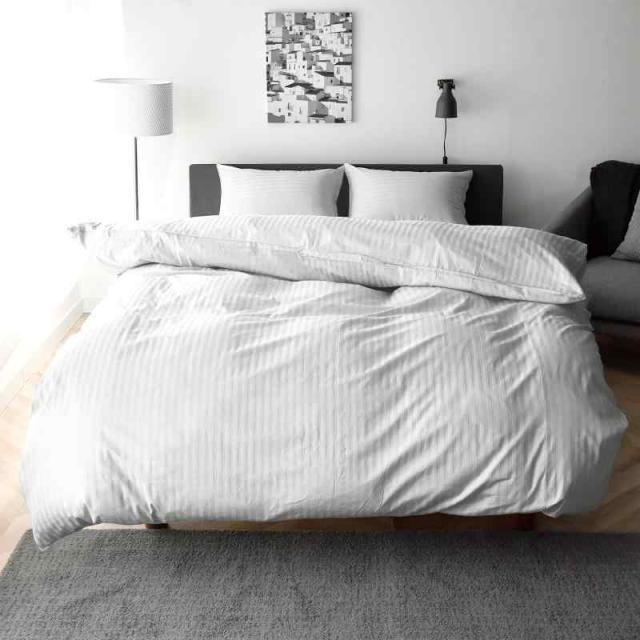 エトワール 掛け布団カバー 日本製 掛け布団カバー 綿100% サテンストライプ 高密度生地315本 防ダニ 高級ホテル 布団カバー 北欧 おしゃれ コットン 掛けカバー (キング, スノーホワイト)の通販は