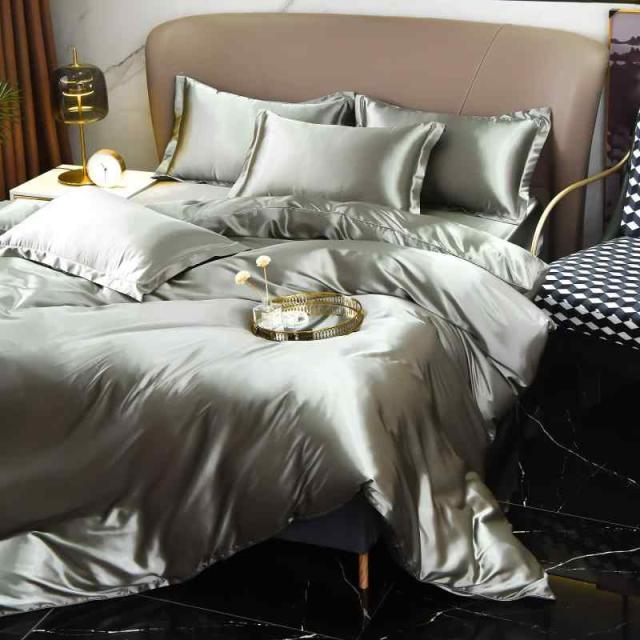 GraceVally Premium 布団カバーセット 掛け布団カバー 4点セット 寝具カバーセット 冷感 かけ布団カバー ツルツル ふとんかばー ボックスシーツ 光沢 シルク 無地 おしゃれ (セミダブル, シルバー)の通販は