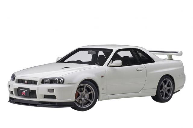 AUTOart 1/18 ニッサン スカイライン GT-R (R34) Vスペック II ホワイトパール 完成品 77406の通販は 31,983円