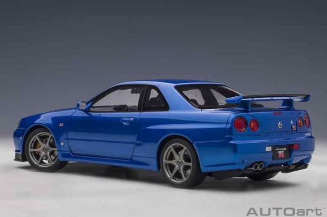 AUTOart 1/18 ニッサン スカイライン GT-R (R34) Vスペック II ベイサイドブルー 完成品 77408の通販は