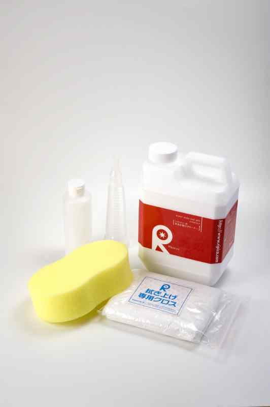 リピカ(Ripica) 水あか取りクリーナーライトカラー用 2L ワックスを含まず、頑固な水垢・古いワックス・小傷・ピッチをシャンプー感覚で除去の通販は 4,567円