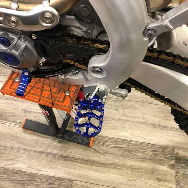 ヤマハYZA6585用125 250 X F 125X 250FX 450FX WR 250F 450F YZF WRF 250 450 WR250Fアクセサリーフットレストフットペグフットペグ