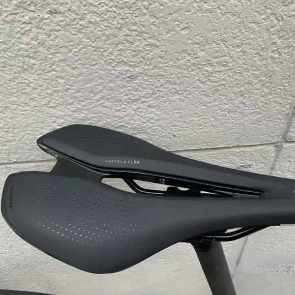 巨大な方法マウンテンバイクサドルショーツ自転車用シートバッグ中空の特別な快適さ_1