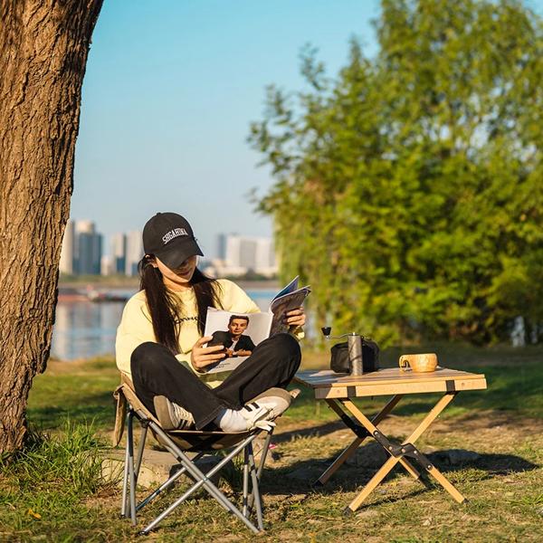 ポータブルで折りたたみ可能な小さな馬のスツール キャンプ ピクニック 釣り 学生のための理想的なツール ポータブルで折りたたみ可能な小さな馬のスツール キャンプ ピクニック
