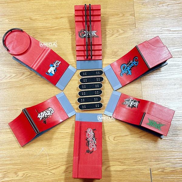 フィンガースケートパーク 10-in-1 セットプロフェッショナルテック練習デッキプラットフォームスタント DIY フィンガースケートボード組み立てランプパークキットおもちゃ_3
