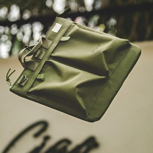 メンズ防水ミリタリージャンボヘルメットハンドバッグヴィンテージ ジェットファイター パイロット ナイロンバックパック クロスオーバー メンズ防水ミリタリージャンボヘルメットハンドバッグヴィンテージ