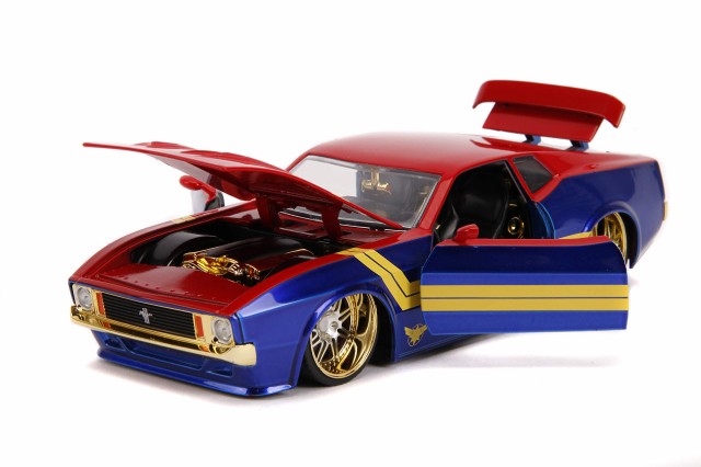 JADA TOYS ミニカー 1/24サイズ HWR Marvel 1973 Ford Mustang Mach 1 W/Captain Marvel 26068