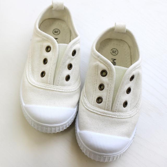 キッズスリッポンスニーカー 1 5センチヒール 靴 シューズ 子供 男の子 女の子 小学生 15 0 21 0 ぺたんこ スリッポン 紐なし フラット の通販はau Pay マーケット Amiami アミアミ Au Pay マーケット店