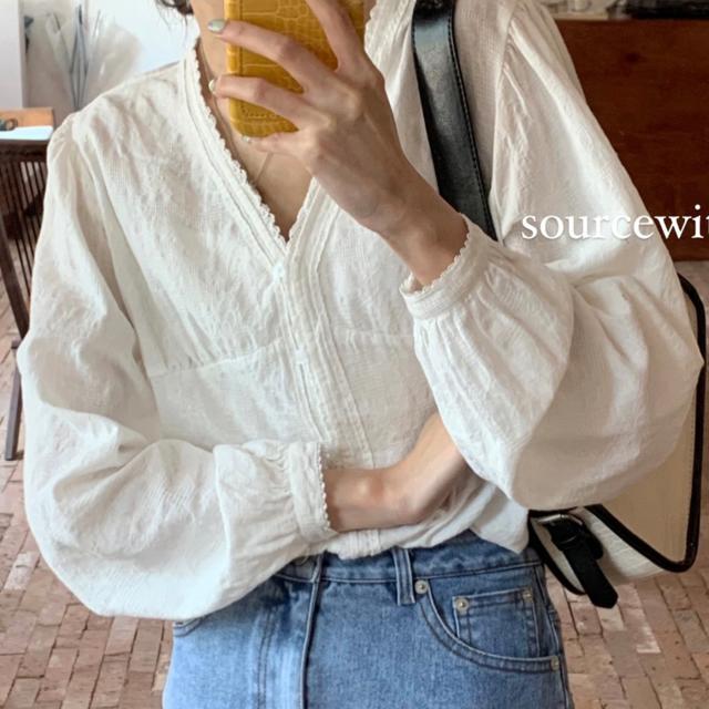 トップス ブラウス シャツ カットソー レース 長袖 レディース きれいめ 上品 清楚 清潔感 大きめ お洒落 オシャレ フェミニン ガーリー フェアリー かわいい 大人可愛い 20代 30代 40代 50代 ОL 通勤 シンプル カジュアル 春 夏 こなれ感 休日 お出かけ 買い物 公園 女子会