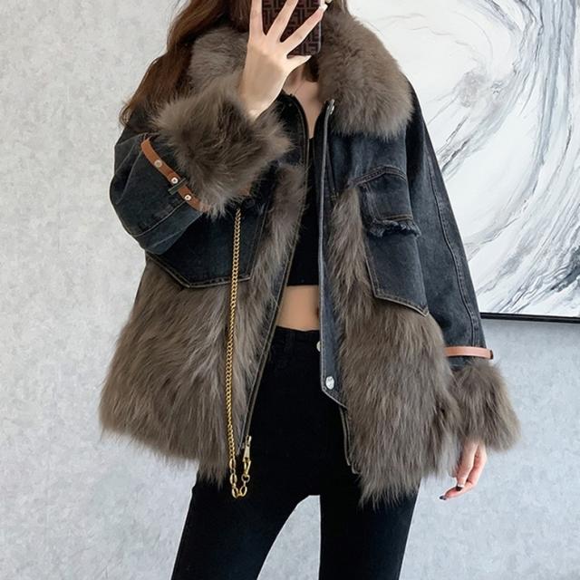 ファーデザインデニムジャケット アウター レディース ジャケット デニムジャケット ファージャケット フェイクファー ポケット チェーン ライトアウター ビッグシルエット エコファー 襟付き ドロップショルダー 灰色 ダークグレー 大人可愛い きれいめ 上品 エレガント