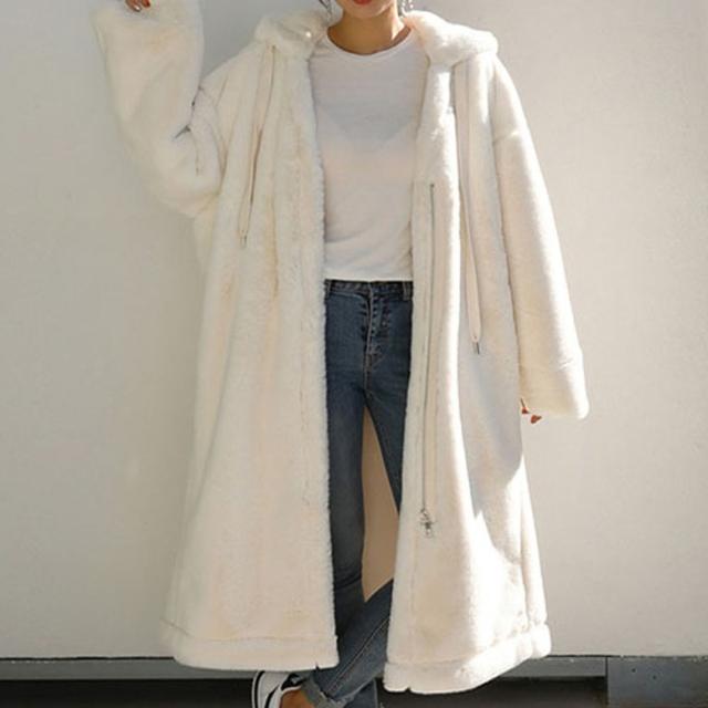 フード付きロングボアコート アウター レディース コート ロングコート ボアコート フード付きコート フーディコート パーカーコート ビッグシルエット ドロップショルダー 白 黒 ホワイト ブラック 大人可愛い きれいめ 上品 エレガント フォーマル ガーリー マニッシュ