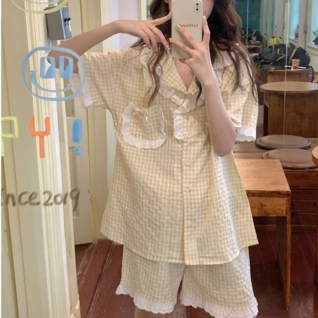 ルームウェア パジャマ レディース ナイトウェア 部屋着 寝巻 袖あり 半袖 前開き ショートパンツ 襟付き ボタン ポケット リボン レース ベージュ ギンガムチェック柄 上下セット 2点セット かわいい カジュアル おしゃれ お洒落 ラブリー キュート ガーリー ルーズの通販は