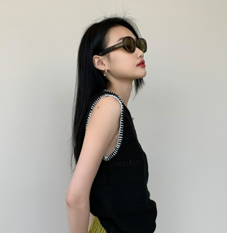 トップス ノースリーブ シャツ 襟無し 袖なし ホワイト ブラック 白 黒