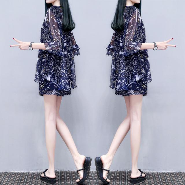 トップス ボトムス パンツ シャツ ブラウス 5分袖 五分袖 7分袖 七分袖 Uネック 細身 シフォン 2点セット ツーピース 大人 上品 おしゃれ お洒落 エスニック 大人女子 こなれ感 ラフ スポーティー ラブリー キュート ガーリー ルーズ 個性的 クール モード系 セクシー 存在感