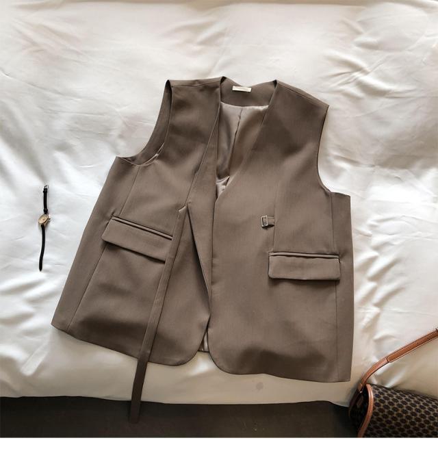 ベスト トップス 前開き ポケット かわいい 大人可愛い きれいめ シンプル カジュアル 大人 上品 おしゃれ お洒落 かっこいい レトロ アジアン エスニック エキゾチック 大人可愛い 大人女子 こなれ感 ラフ キュート ガーリー ルーズ 個性的 クール モード系 セクシー