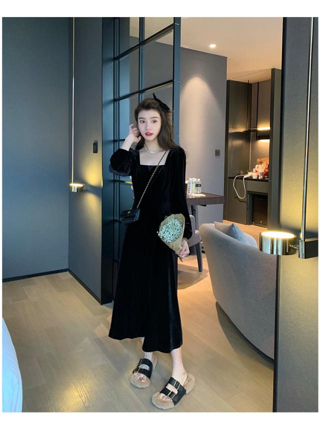 ワンピース 膝下 袖あり 長袖 スクエアネック ベルベット かわいい きれいめ 上品 おしゃれ レトロ 大人可愛い ガーリー 秋冬 主役級 二次会 披露宴 10代 20代 30代 レディース 女性用 デート お出かけ 女子会 パーティー イベント ホテル レストラン ファッション コーデ ワンピース 膝下 袖あり 長袖 スクエアネック ベルベット かわいい