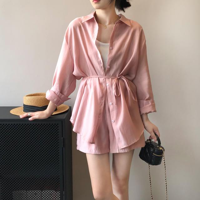セットアップ シャツ ブラウス ショートパンツ ミニ丈 袖あり 長袖 ワイド フリル 透け感 薄手 2点セット かわいい 大人可愛い シンプル カジュアル お洒落 大人可愛い 大人女子 こなれ感 とろみ感 抜け感 無地 春 夏 10代 20代 30代 40代 レディース 女性用 ママ 女子会