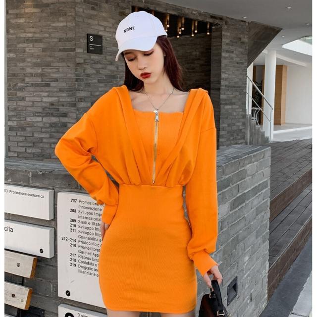 ワンピース ニットソー パーカー ミニ丈 長袖 タイト かわいい カジュアル おしゃれ ラフ キュート 個性的 主役級 春 秋 10代 20代 レディース 女性用 学生 通学 デート お出かけ 女子会 アウトドア リゾート 高原 ファッション コーデ スタイル サイズ S M L XL 色展開 黒